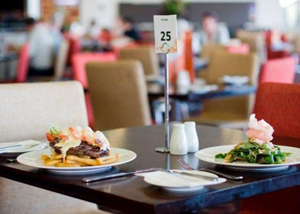 Hotel Mantra Melbourne Melton Restaurante foto