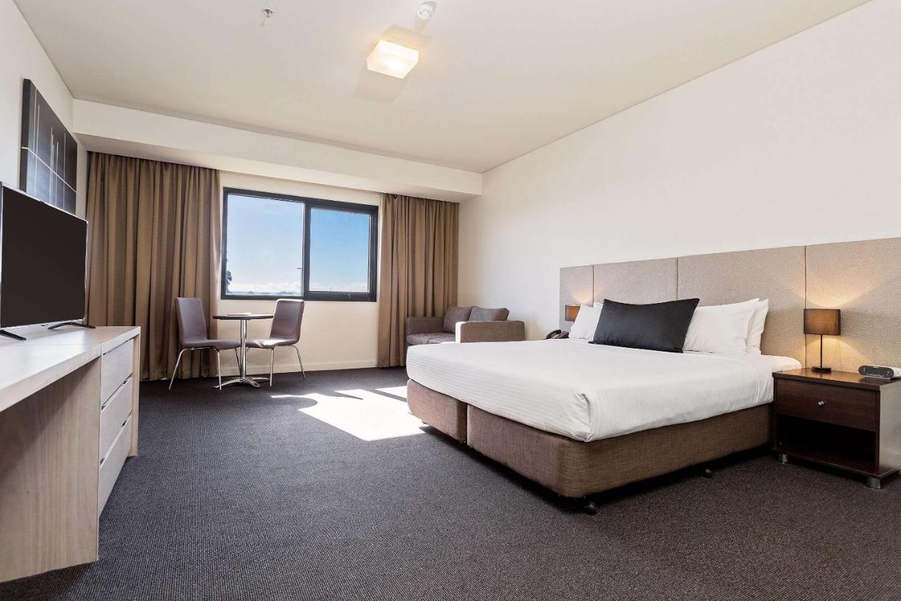 Hotel Mantra Melbourne Melton Exterior foto